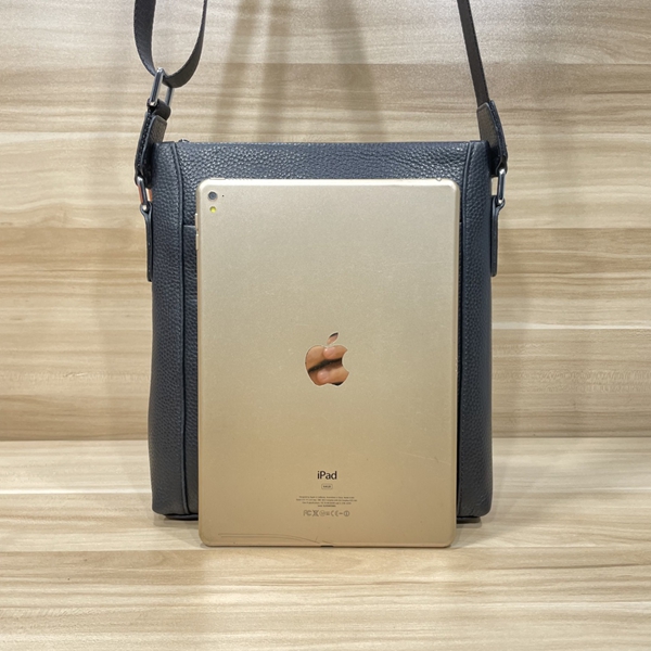 スーパーコピーブランドバッグ背面デザイン